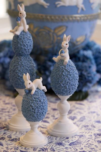 Large Blue Lapin Egg Finial 38.5cmH