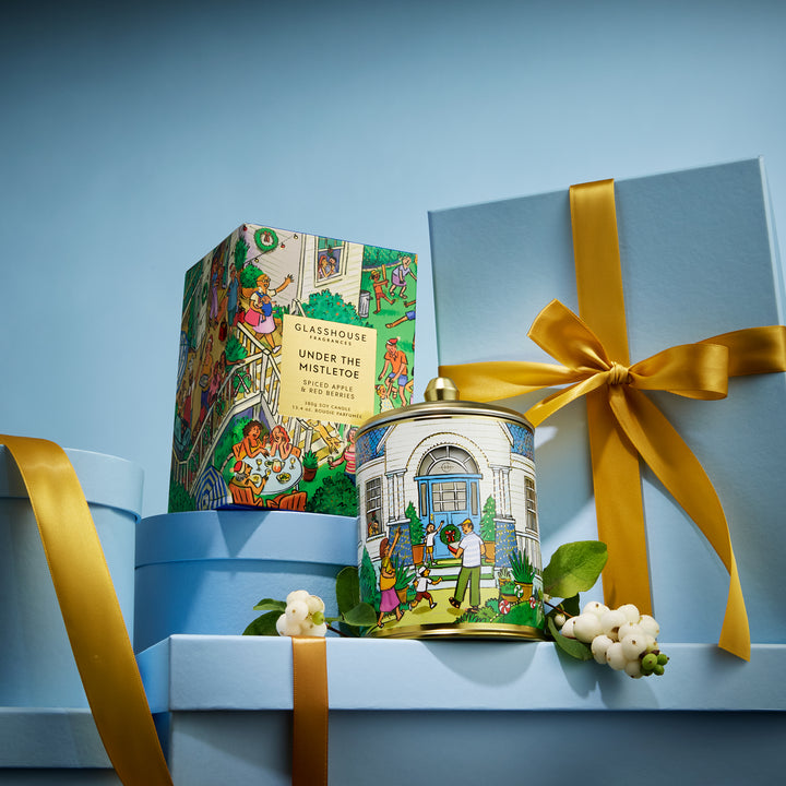 Glasshouse Fragrances 380g Candle - Christmas - Under The Mistletoe