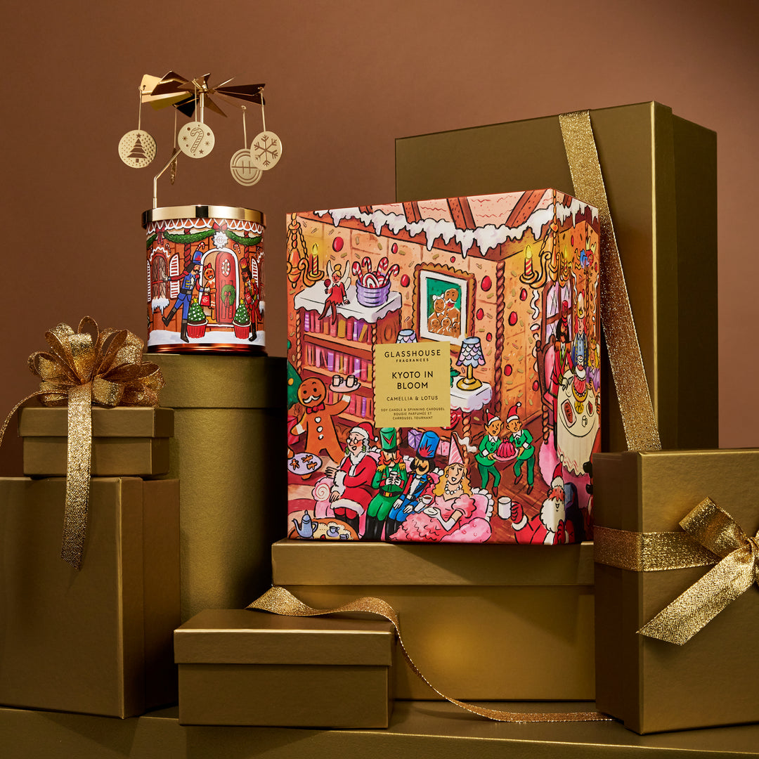 Glasshouse Fragrances 380g Candle with Spinning Carousel Gift Set - Christmas - Kyoto In Bloom