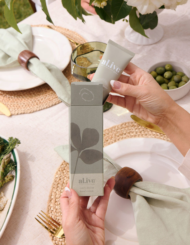 Al.ive Body Ivory Bloom - Hand Cream