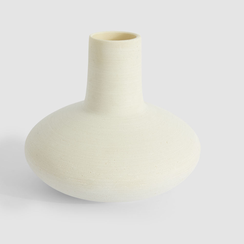 Wabi Medium Vase Chalk 23x18.5x18.5cm
