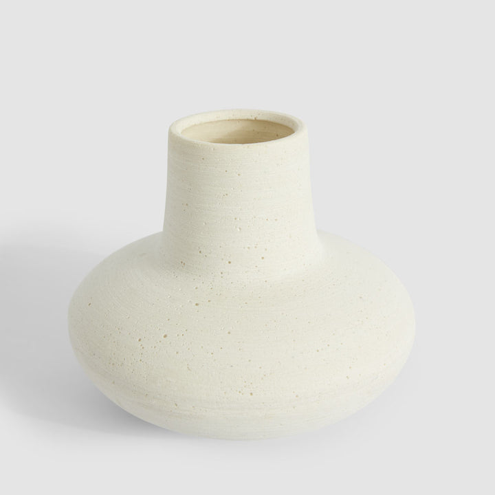 Wabi Small Vase Chalk 12x15cm