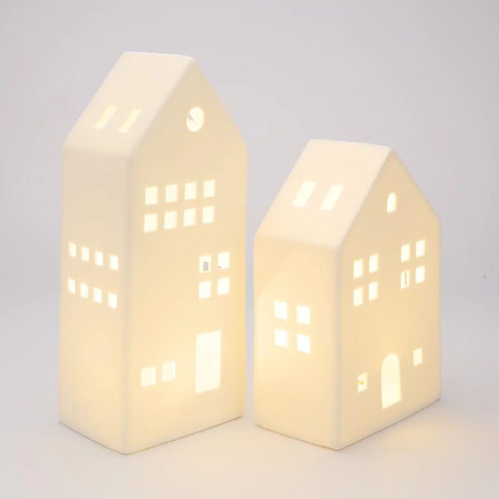 Light Up Porcelain House White Medium 6x15cm