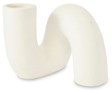 Curve Matte White Vase 17cm